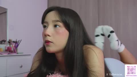 Snapshot of sophie_lii chatting on October 25, 9:42 pm Sophie or Sof online show from October 25, 9:42 pm