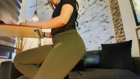 Sophie online show from November 25, 12:38 pm