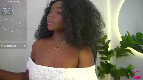 Sophie online show from April 23, 2:30 pm