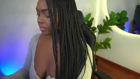 Sophie online show from June 2, 2:08 pm