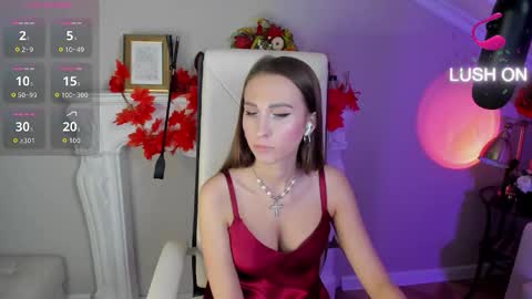 Sophie online show from November 2, 9:00 am