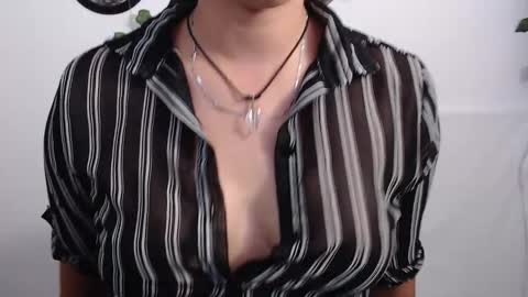 sophie_ross1 online show from October 8, 12:52 am