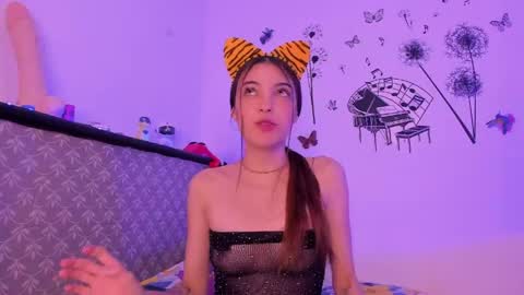 Sophie online show from April 29, 10:49 pm
