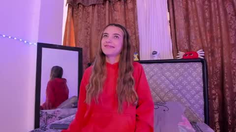 Sophie online show from May 30, 1:52 pm