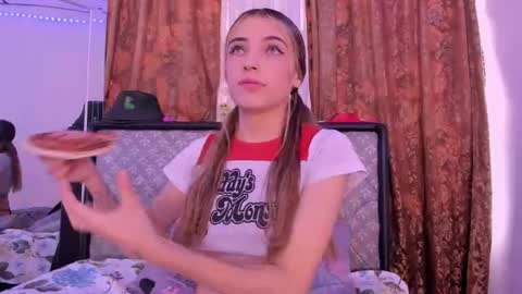 Sophie online show from June 23, 5:11 pm