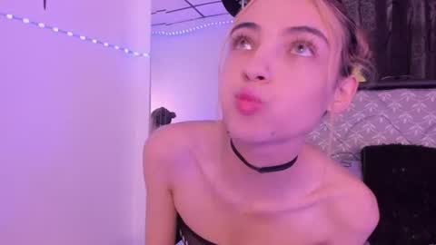 Sophie online show from July 1, 6:51 pm