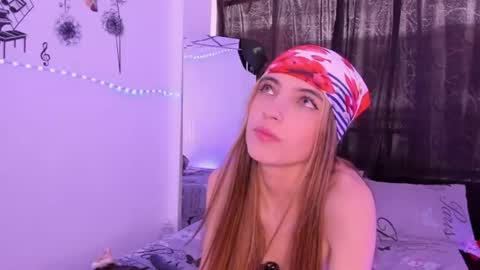 Sophie online show from August 1, 6:29 pm