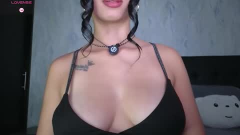  Sophie  online show from March 3, 1:23 am