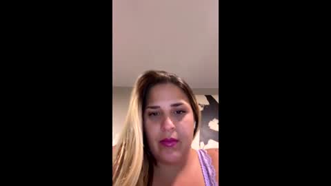 Snapshot of sophiebby94 chatting on June 9, 2:01 am Sophieluvsthesun online show from June 9, 2:01 am