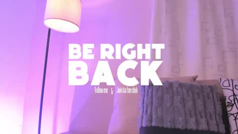 Snapshot of sophiebloomm chatting on November 29, 8:23 pm Sophie online show from November 29, 8:23 pm