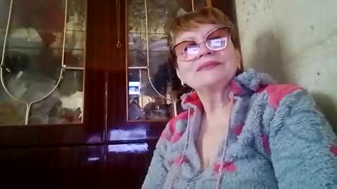 Snapshot of sophieburnsx chatting on April 29, 9:57 am SophieBurnsX online show from April 29, 9:57 am