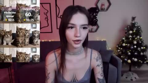 Sophie online show from December 16, 7:00 pm