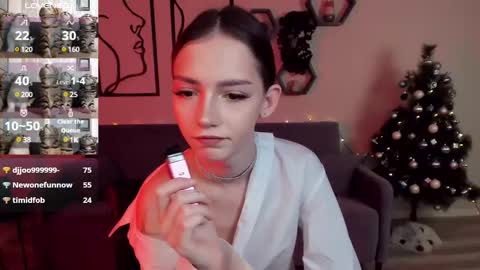 Sophie online show from December 27, 1:22 am