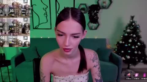 Sophie online show from January 4, 10:49 am