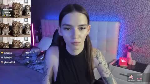 Sophie online show from February 28, 5:59 pm