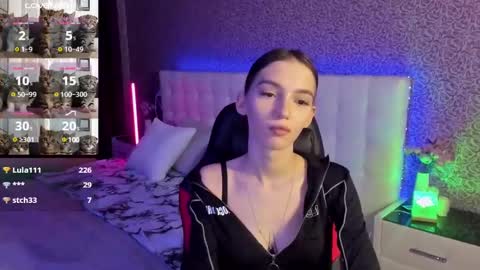 Sophie online show from March 4, 11:51 am