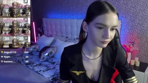 Sophie online show from March 10, 6:12 pm
