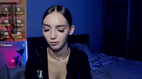 Sophie online show from September 17, 4:08 pm