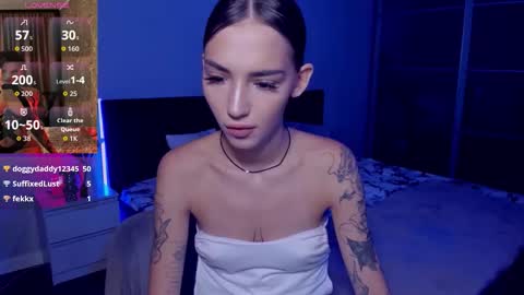 Sophie online show from October 5, 11:30 am