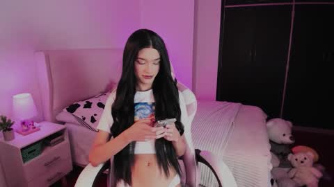    online show from October 11, 11:36 pm