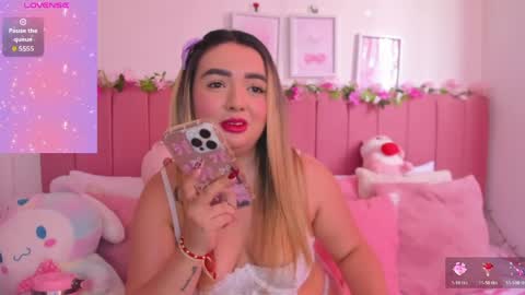 sophiee rosee online show from April 7, 4:51 pm