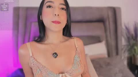 Sophie  online show from June 15, 11:45 am
