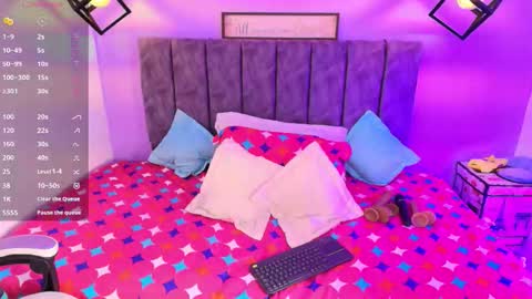         online show from October 16, 5:14 pm