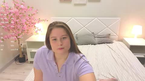 Sophie online show from December 6, 11:00 am