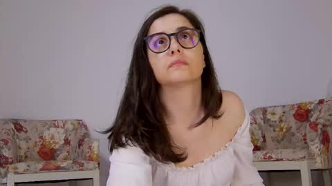 Snapshot of sophieerain chatting on October 1, 5:30 pm Sophie Rain online show from October 1, 5:30 pm