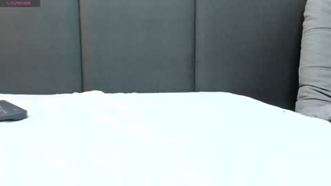 sophieharris__ online show from December 28, 1:50 am