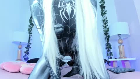 SOPH  online show from January 22, 2:04 am