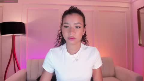 Snapshot of sophiehouston_ chatting on September 12, 4:23 am Sophie Houston online show from September 12, 4:23 am