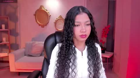 Sophie Houston online show from November 12, 4:13 am