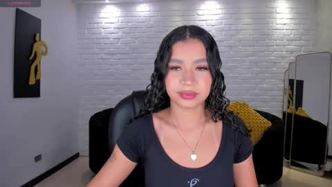 Sophie Houston online show from December 17, 4:29 am