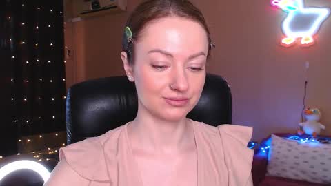 Snapshot of sophieleroux chatting on March 14, 12:21 pm sophieleroux online show from March 14, 12:21 pm