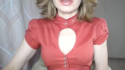 Sophiemisss online show from November 15, 7:38 am
