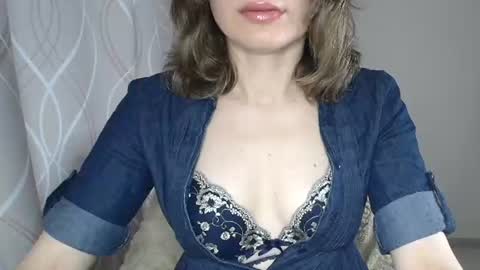 Snapshot of sophiemisss chatting on July 7, 7:23 am Sophiemisss online show from July 7, 7:23 am