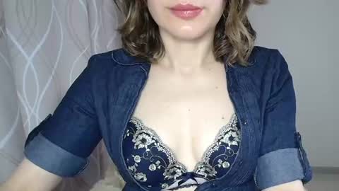 Snapshot of sophiemisss chatting on July 12, 6:26 am Sophiemisss online show from July 12, 6:26 am