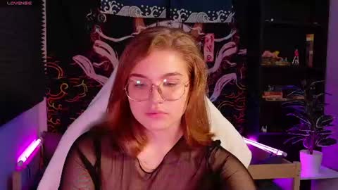 Sophie online show from July 7, 8:02 pm