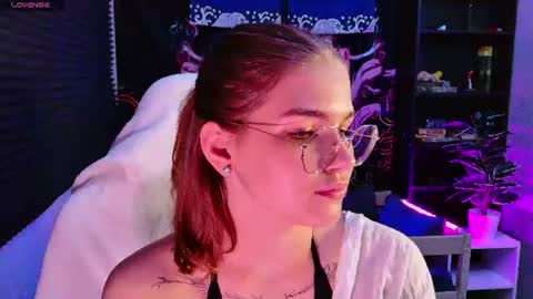 Sophie online show from July 19, 8:12 pm