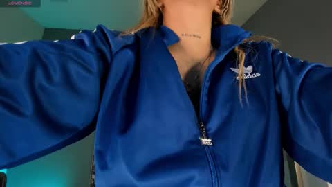 Snapshot of sophiepalmerx chatting on October 30, 11:00 am Sophie Palmer online show from October 30, 11:00 am