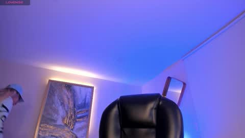 Snapshot of sophiepalmerx chatting on November 25, 10:37 am Sophie Palmer online show from November 25, 10:37 am