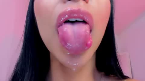 sophierooy online show from July 12, 12:23 am