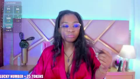 Sophie online show from June 8, 11:43 am