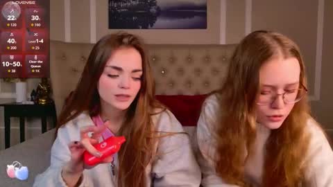 Sophie and my bestie Mandy    online show from November 15, 2:24 pm