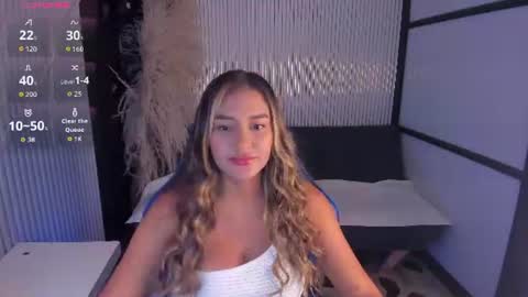 sophiewatson_ online show from June 21, 11:40 pm