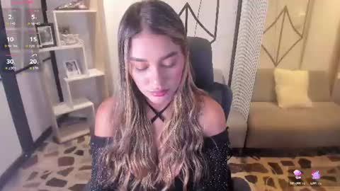 sophiewatson_ online show from June 26, 4:50 am