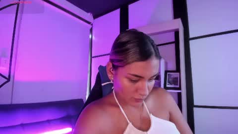 sophiewatson_ online show from July 27, 2:46 pm