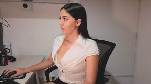 Sophiee online show from June 15, 12:24 am