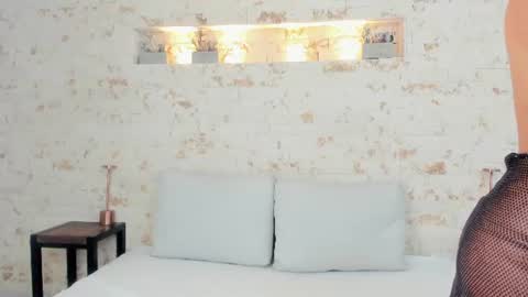 Snapshot of sophiie_lane chatting on June 11, 11:19 am SOPHIEE online show from June 11, 11:19 am